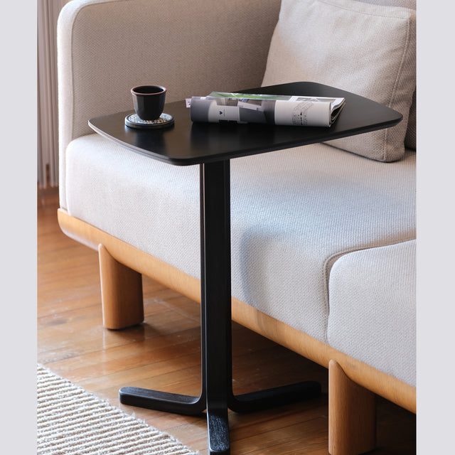 Yanki Side Table